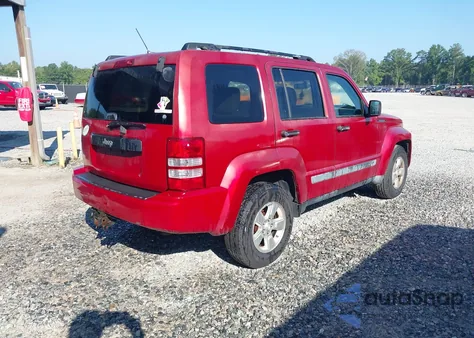 2010 Jeep Liberty Sport z USA, uszkodzony, nr VIN 1J4PP2GK3AW104827